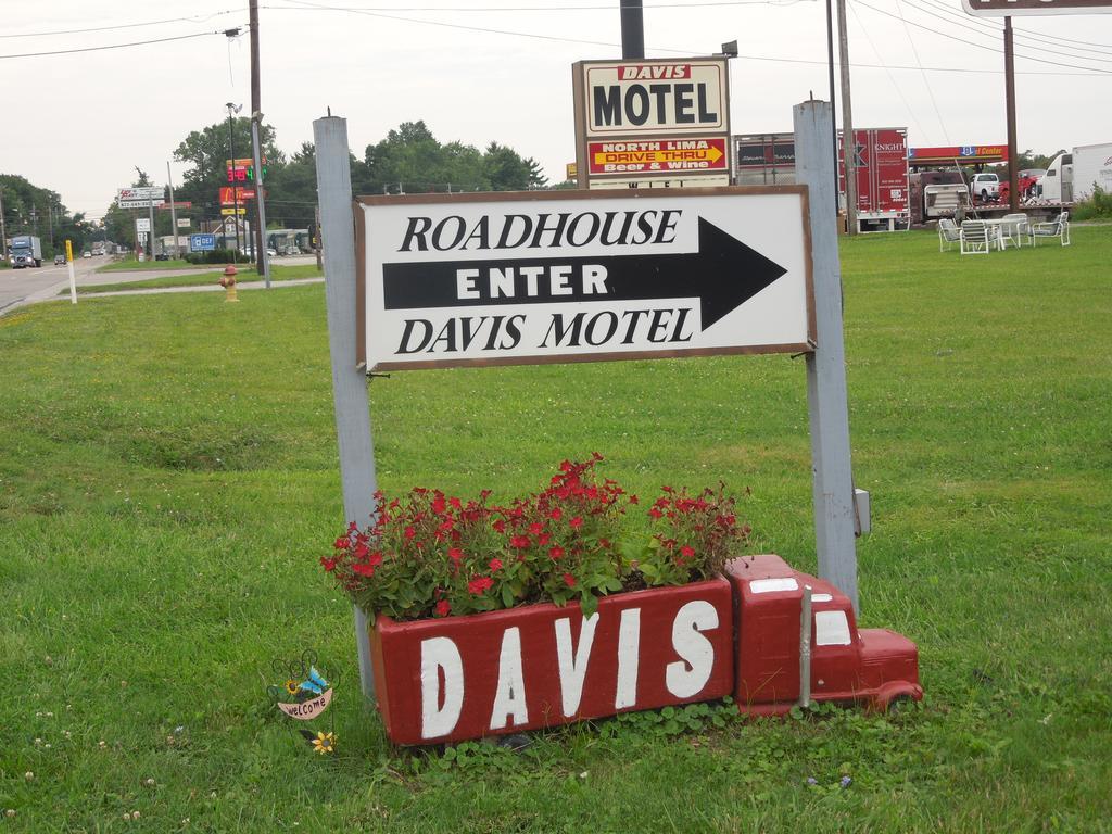 Davis Motel North Lima Exterior photo